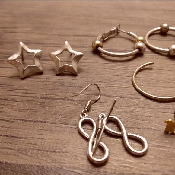 Vintage 2000s earring bundle - Picture 2 of 3